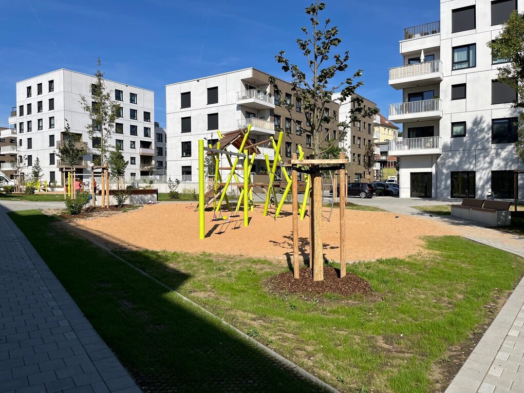 Spielplatz als Gemeinschaftsraum für soziale Aktivitäten