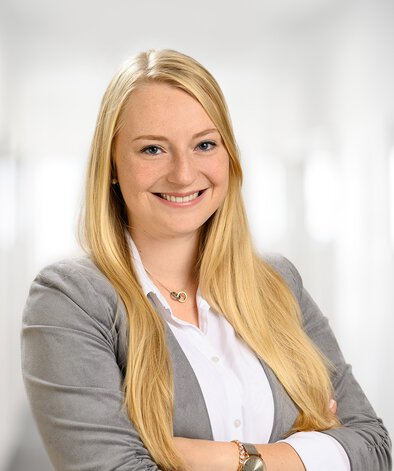 Porträt von Christina Mühlbauer, Bereichsassistentin Investment & Sales