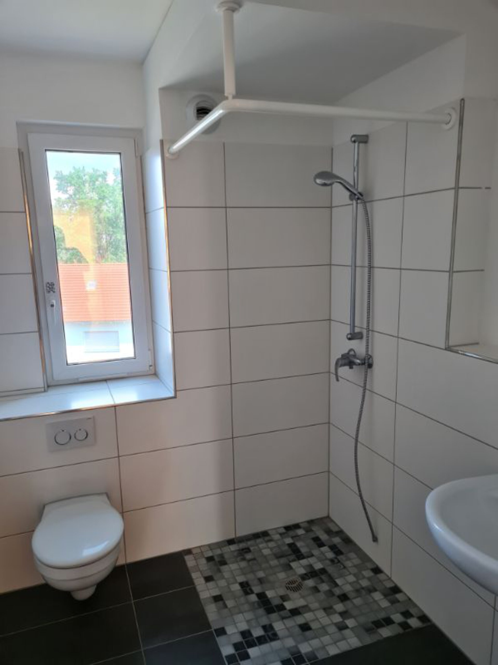 Badezimmer mit Dusche | © Dawonia