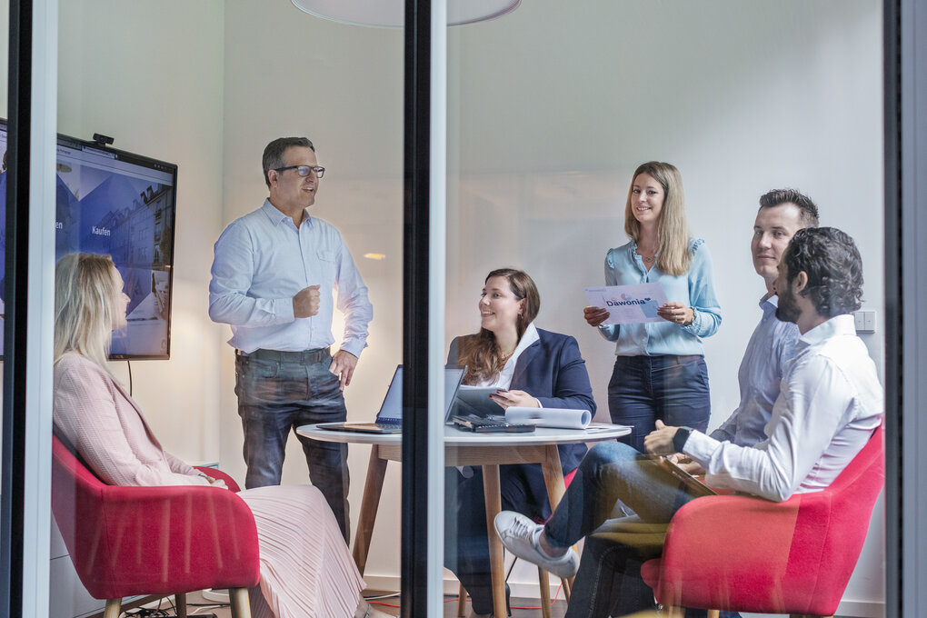 Fachexperten Meeting in einem Konferenzraum